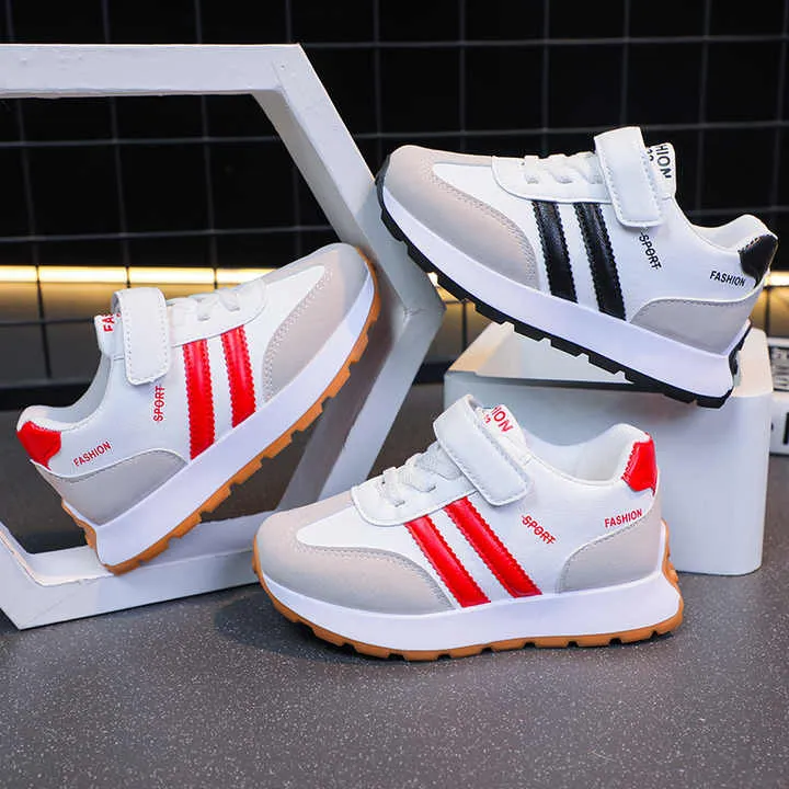 أحذية رياضية عصرية trendy sneakers
