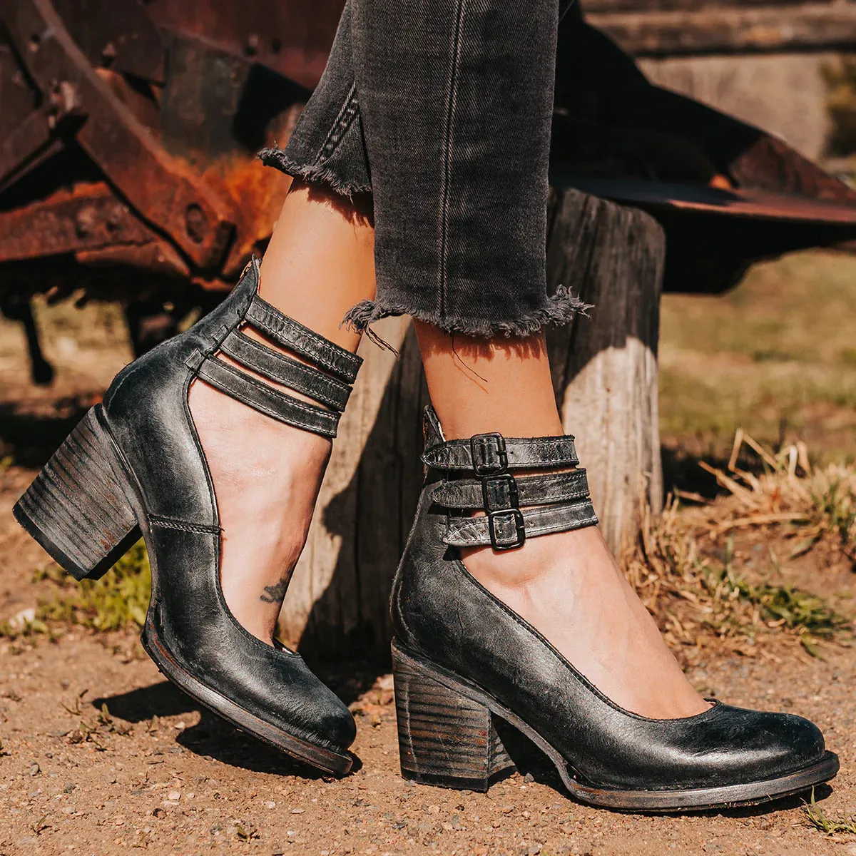 Daisy | Vintage-Inspired Pumps